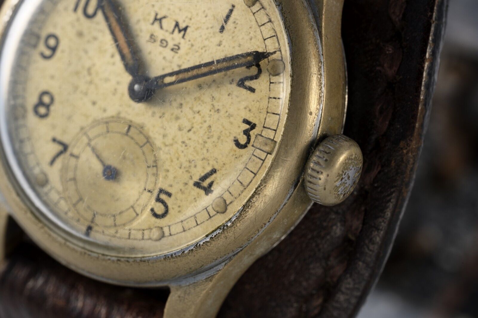 KM Alpina 592 vintage wristwatch, Kriegsmarine design, collectible military watch, iconic history