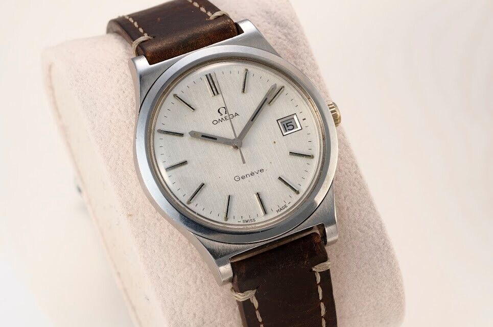 Omega vintage watch with "Hack" function, Ref. 136.0102, Cal. 1030, rare collectible timepiece