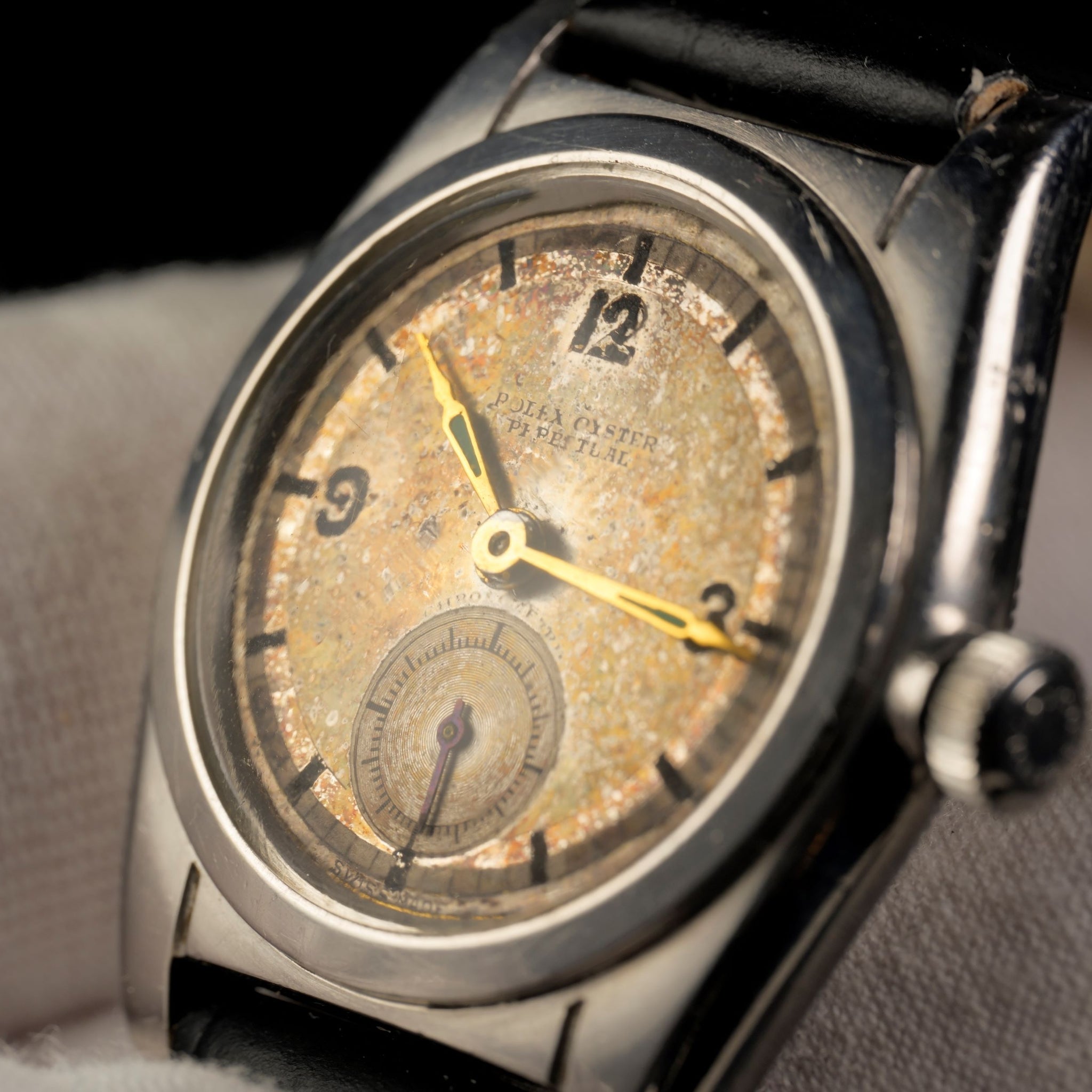 Rolex Bubbleback wtistwatch Vintage Ref. 2764 with original dial, hands and crown