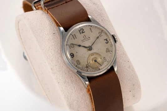 Omega vintage wristwatch, cal. 26.5 T2, 15 jewels, Fab Suisse, retro men's design