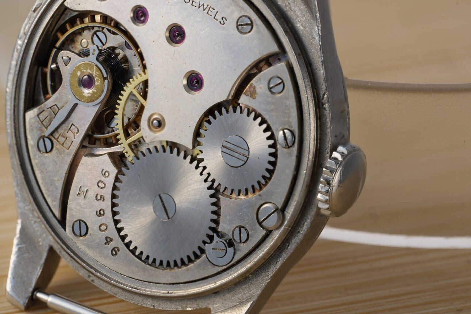 Vintage Omega 26.5 T2 Watch – 15 Jewels, Fab Suisse, Retro Swiss-Made Timepiece